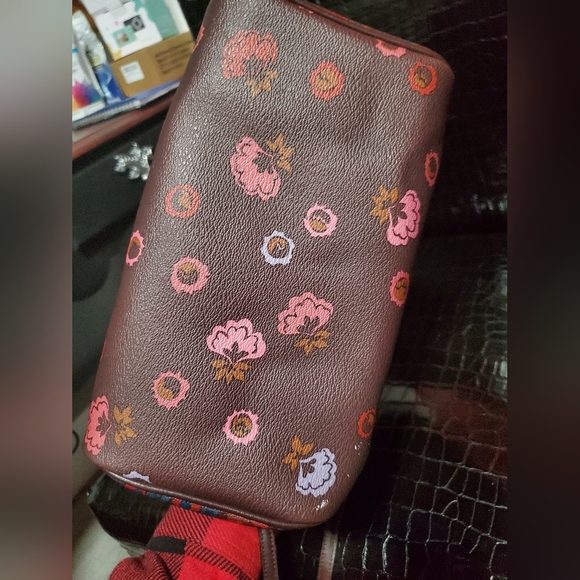 Coach Mini Floral Print Bennett Satchel and matching wallet - Picture 8 of 15